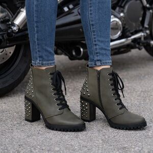 Chinese Laundry Womens Studded Jag Army Green Combat Boots Grunge Alt-Girl Sz 8